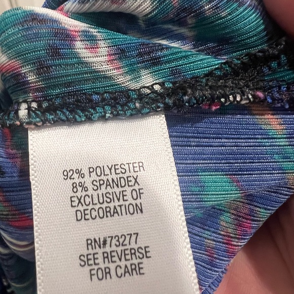 Dana Buchman XL (tags cut out) blouse Blue and Pink Abstract Women's Blouse - Picture 4 of 6